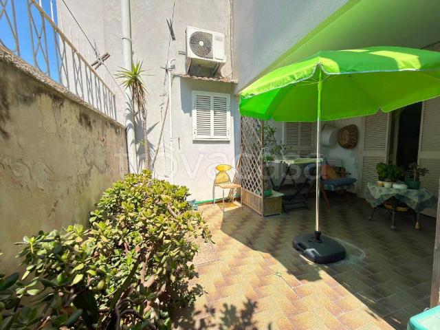 Villa bifamiliare in vendita a Lecce, Rudiae Casermette