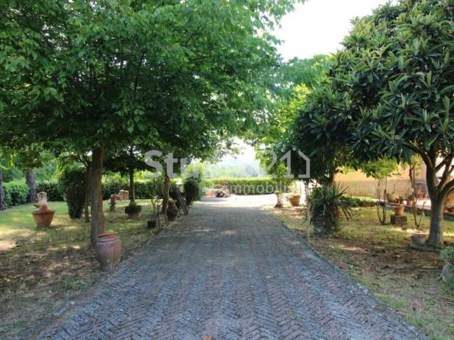 Villa bifamiliare in vendita a Leccio, Reggello