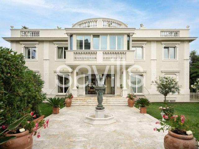 Villa bifamiliare in vendita a Livorno