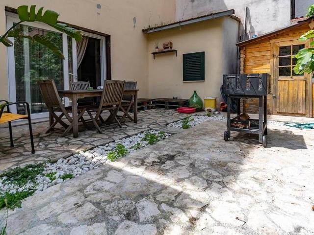 Villa bifamiliare in vendita a Livorno