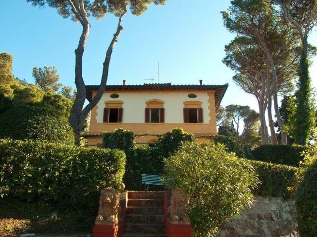 Villa bifamiliare in vendita a Livorno