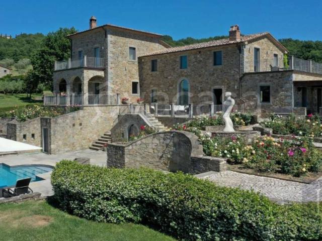 Villa bifamiliare in vendita a Lisciano Niccone
