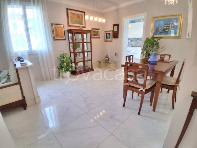 Villa bifamiliare in vendita a Lucca via Sarzanese, Maggiano San Macario