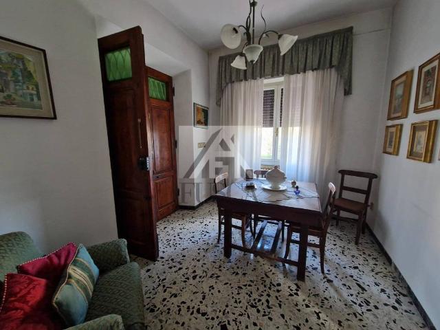 Villa bifamiliare in vendita a Lucca viale Lazzaro Papi, Sant'Anna
