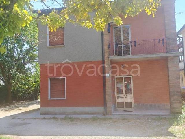 Villa bifamiliare in vendita a Lugo viale Dante Alighieri