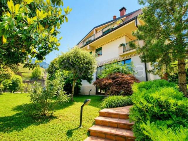 Villa bifamiliare in vendita a Lumezzane via Ruca