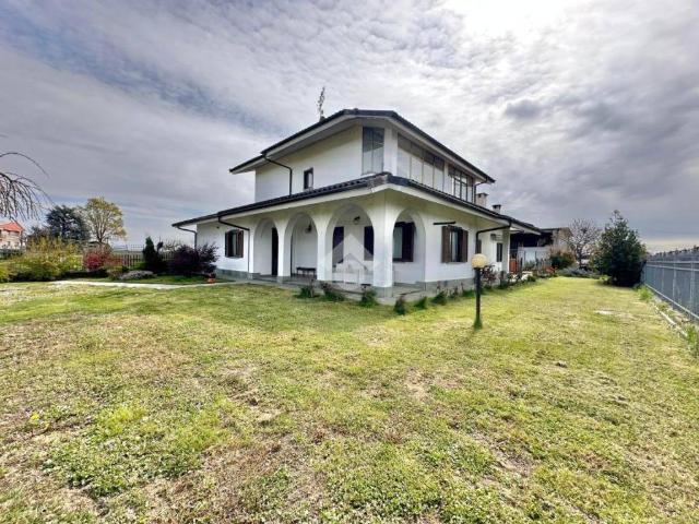 Villa bifamiliare in vendita a Monasterolo di Savigliano via Motta, 18