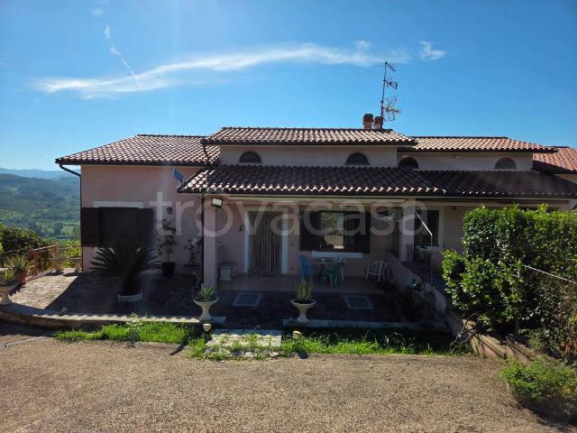 Villa bifamiliare in vendita a Montopoli di Sabina via Granica Sud, 19