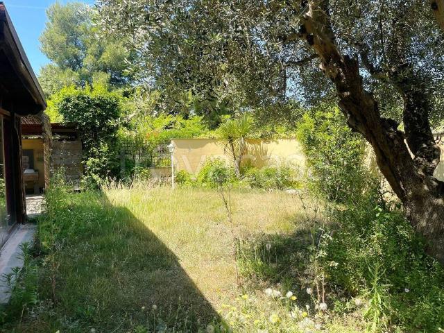 Villa bifamiliare in vendita a Montalto di Castro strada delle Murelle