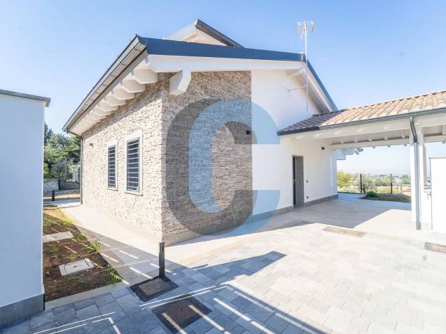 Villa bifamiliare in vendita a Monte Porzio Catone