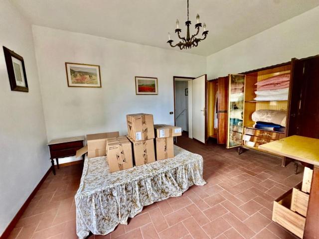 Villa bifamiliare in vendita a Montignoso