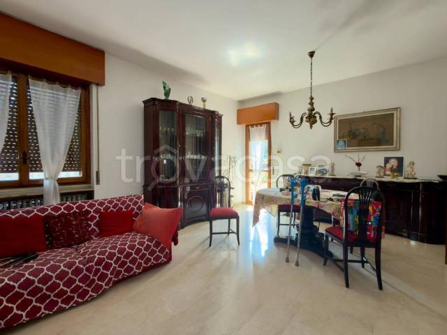 Villa bifamiliare in vendita a Monza via Cimabue, 32, San Damiano