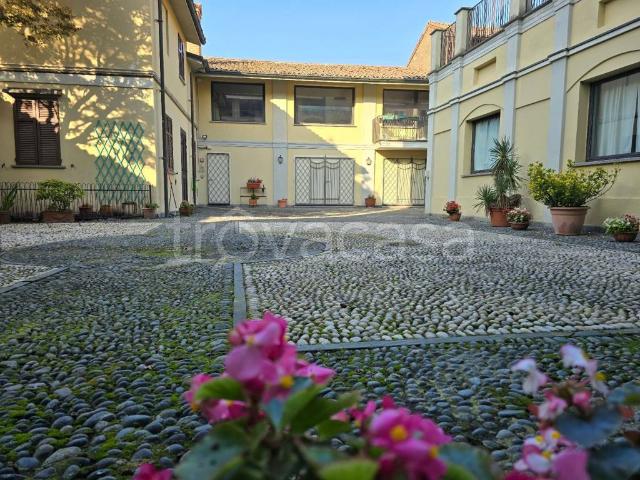 Villa bifamiliare in vendita a Mortara