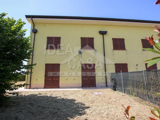 Villa bifamiliare in vendita a Mortizzuolo, Mirandola