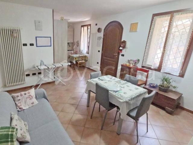 Villa bifamiliare in vendita a Maranello via Claudia, 140