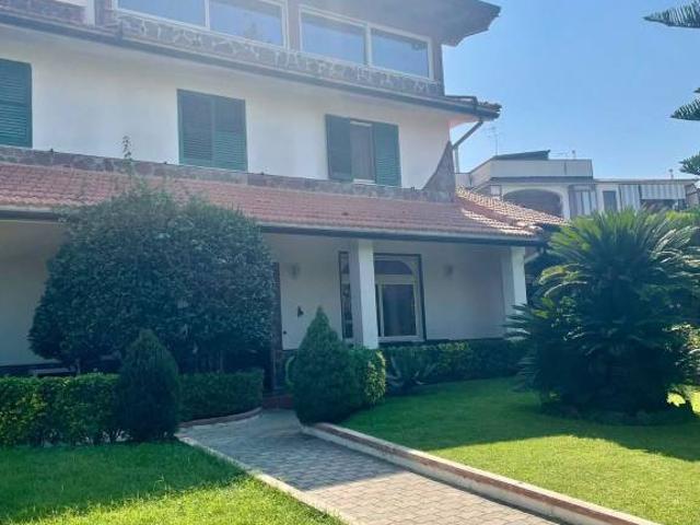 Villa bifamiliare in vendita a Marano di Napoli via Vallesana