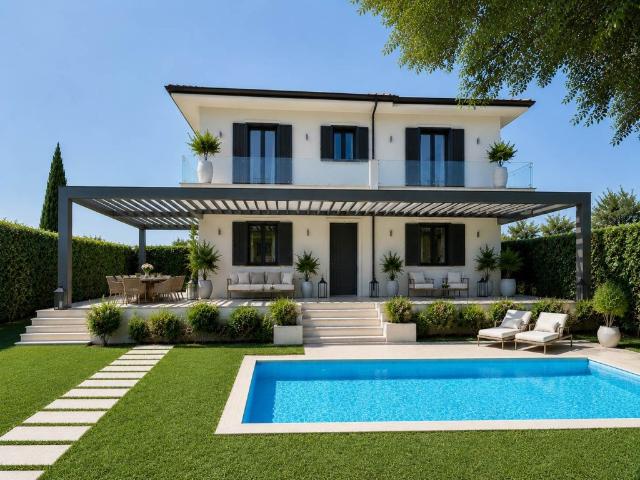 Villa bifamiliare in vendita a Marina di Pietrasanta, Pietrasanta