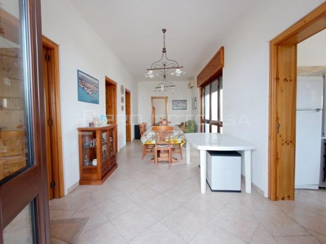 Villa bifamiliare in vendita a Melendugno via Isonzo 16