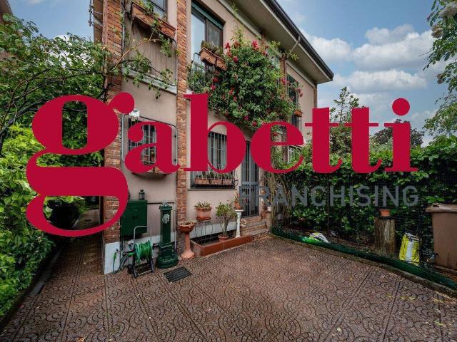 Villa bifamiliare in vendita a Milano via novara, 112, San Siro