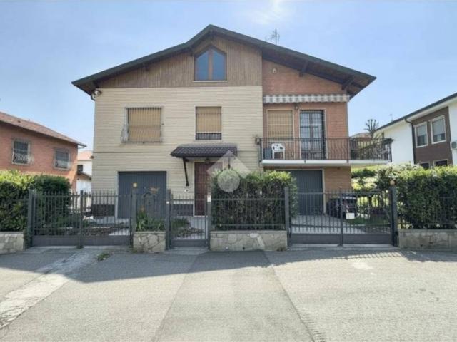 Villa bifamiliare in vendita a Novi Ligure via Capannina, 5