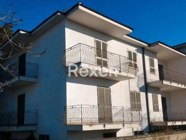 Villa bifamiliare in vendita a Somma Vesuviana via Duca di Salza