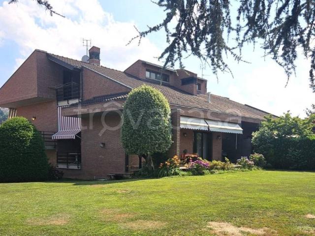 Villa bifamiliare in vendita a Saluzzo via Pagno, 14