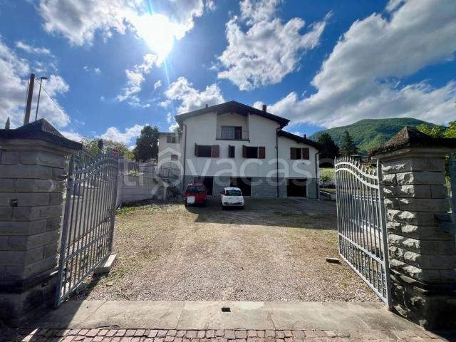 Villa bifamiliare in vendita a Salvaro, Grizzana Morandi