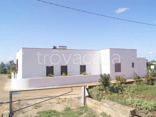 Villa bifamiliare in vendita a Salve via Marino