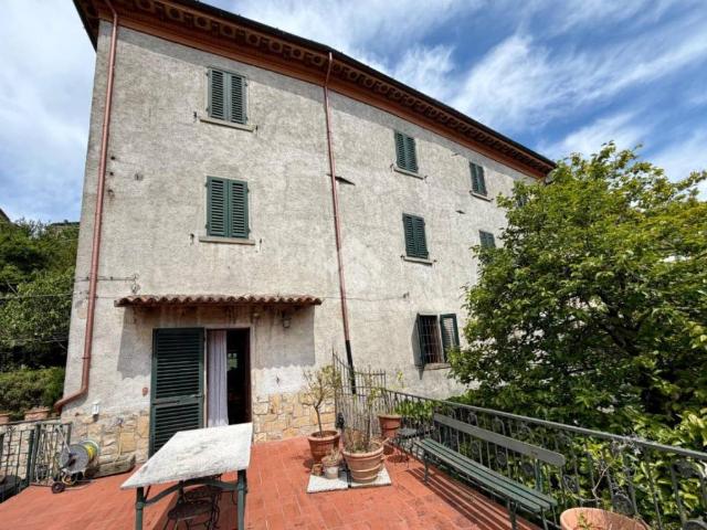 Villa bifamiliare in vendita a San Marcello Piteglio via Nazionale, 75