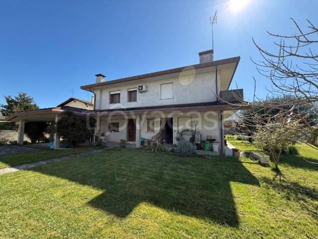 Villa bifamiliare in vendita a San Michele al Tagliamento via Tintoretto, 16