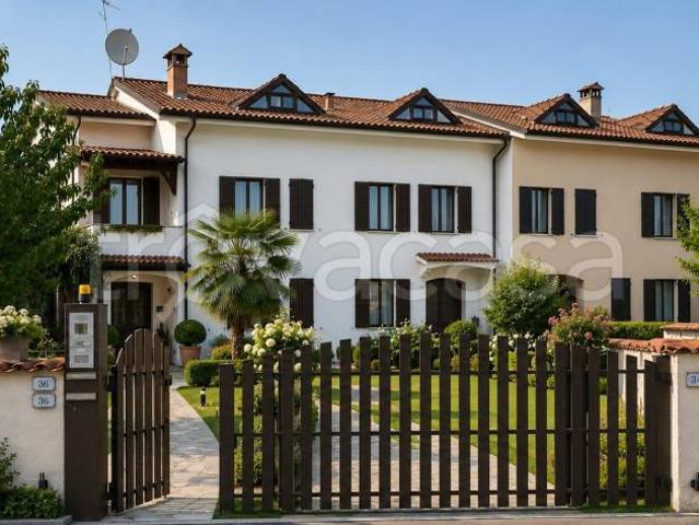 Villa bifamiliare in vendita a San Colombano al Lambro via Ada Negri, 36