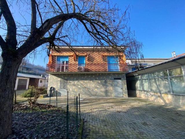 Villa bifamiliare in vendita a San Damiano D'Asti