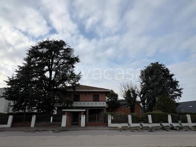 Villa bifamiliare in vendita a San Giorgio di Piano via 2 Agosto 1980, 23