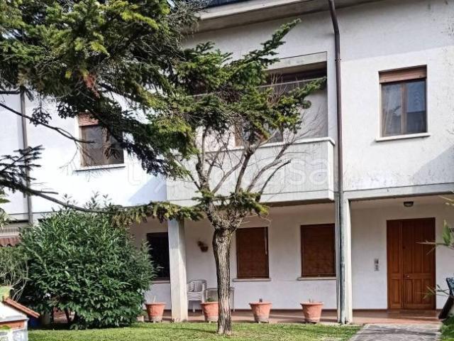 Villa bifamiliare in vendita a San Giovanni in Persiceto via 25 Aprile, 15