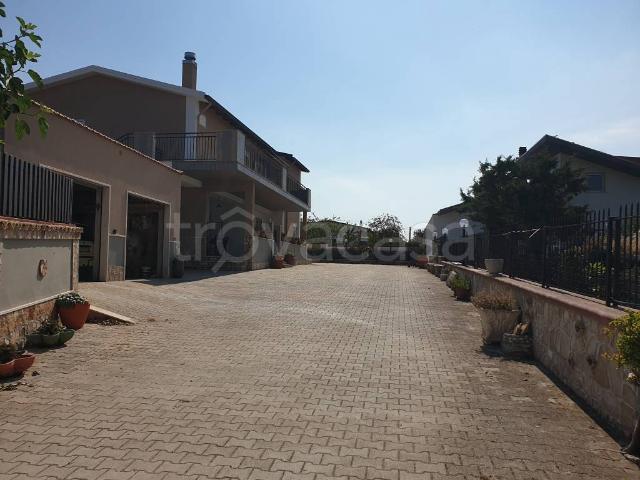 Villa bifamiliare in vendita a San Giovanni Rotondo