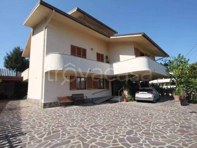 Villa bifamiliare in vendita a San Giovanni Teatino via Sassari