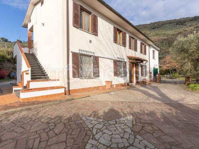 Villa bifamiliare in vendita a San Giuliano Terme