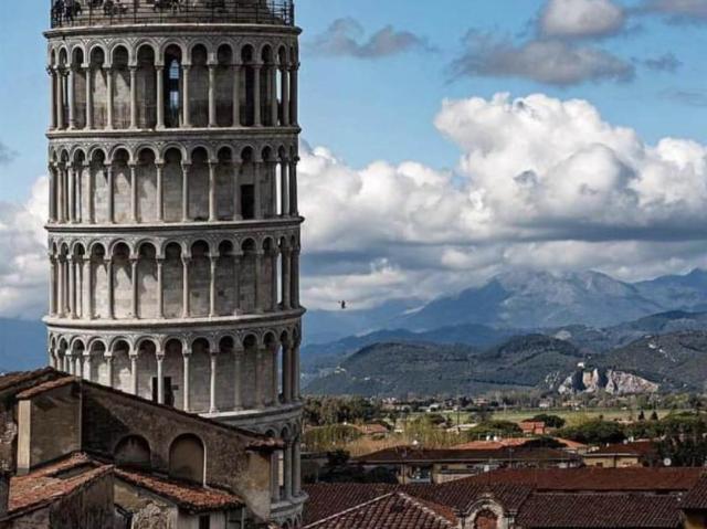 Villa bifamiliare in vendita a San Giuliano Terme