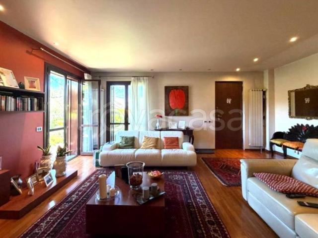 Villa bifamiliare in vendita a San Gregorio di Catania