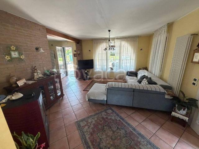 Villa bifamiliare in vendita a San Polo di Piave piazza Papadopoli