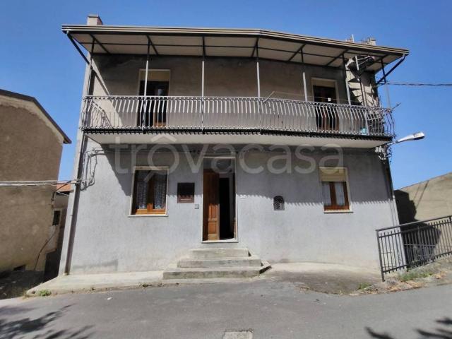 Villa bifamiliare in vendita a San Salvatore di Fitalia