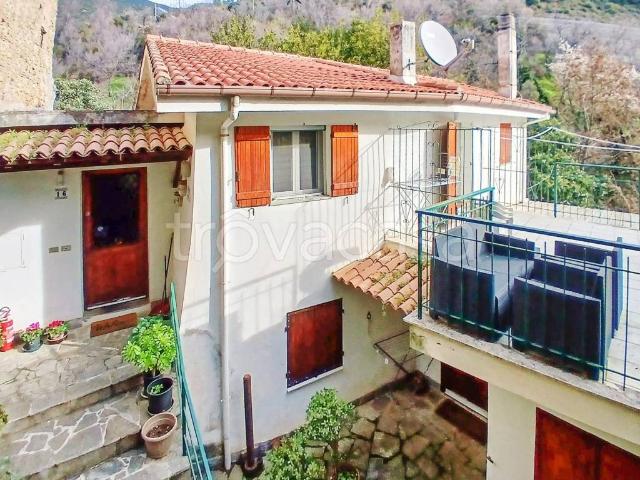 Villa bifamiliare in vendita a Sanremo, San Romolo Borello