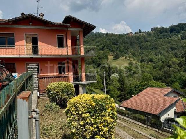 Villa bifamiliare in vendita a Sant'Omobono Terme via Giuseppe Verdi, 48