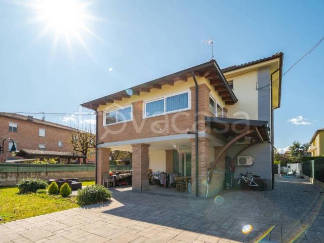 Villa bifamiliare in vendita a Scandiano via Grumi, Arceto