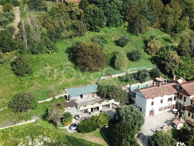 Villa bifamiliare in vendita a Scanzorosciate via Monte Misma