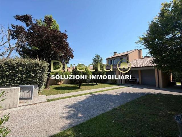 Villa bifamiliare in vendita a Scomigo, Conegliano