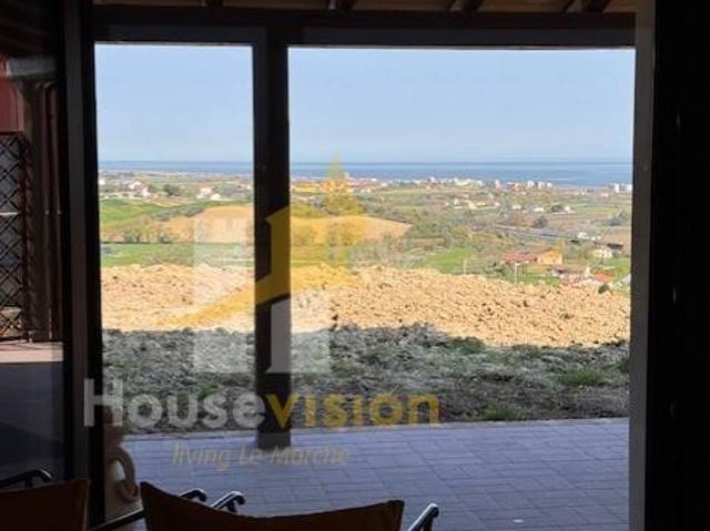 Villa bifamiliare in vendita a Senigallia
