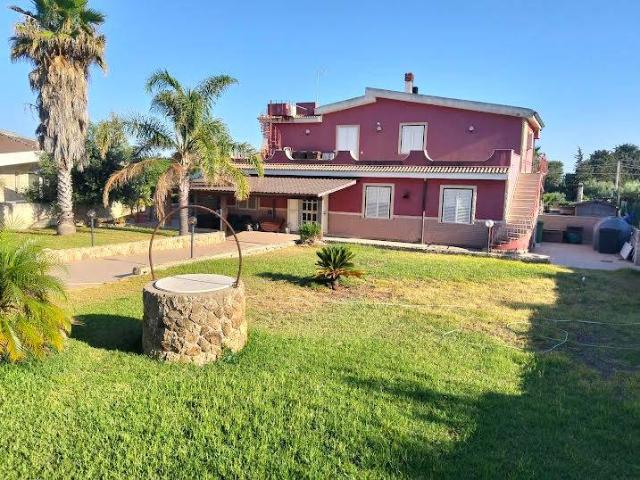 Villa bifamiliare in vendita a Siracusa vicolo Plemmirio, Ortigia