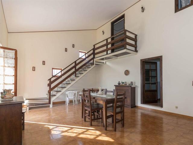 Villa bifamiliare in vendita a Poggio Catino