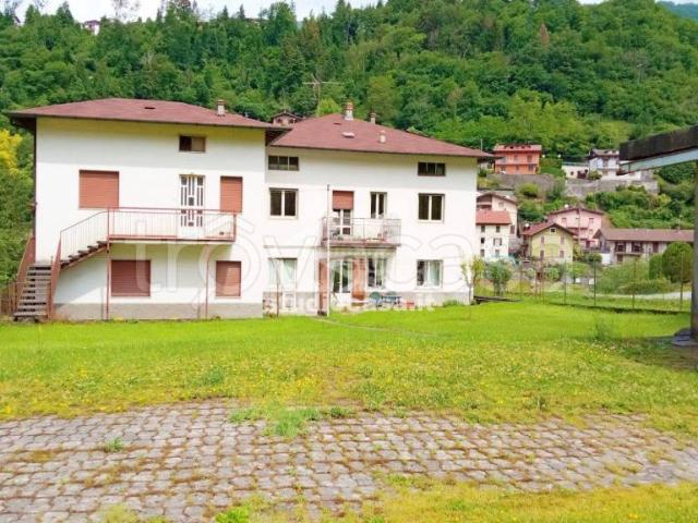 Villa bifamiliare in vendita a Ponte Nossa